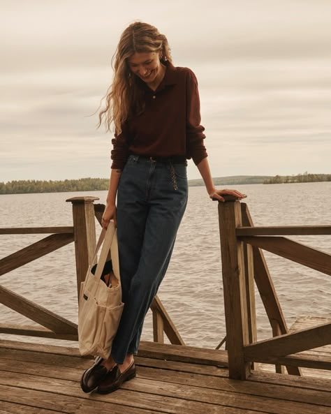 Boat Shoes Outfit Women, Outfits Winter 2022, Boat Shoes Outfit, J Crew Catalog, Classic Fall Style, J Crew Fall, Jcrew Fall, J Crew Outfits, Cup Of Jo