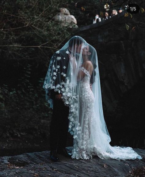 Veil That Covers Face, Wedding Veil Covering Face, Dramatic Veil Wedding, Dramatic Wedding Veil, Leap Year Wedding, Avant Garde Wedding, Unique Wedding Veils, Mantilla Veil Wedding, Dramatic Wedding Dress