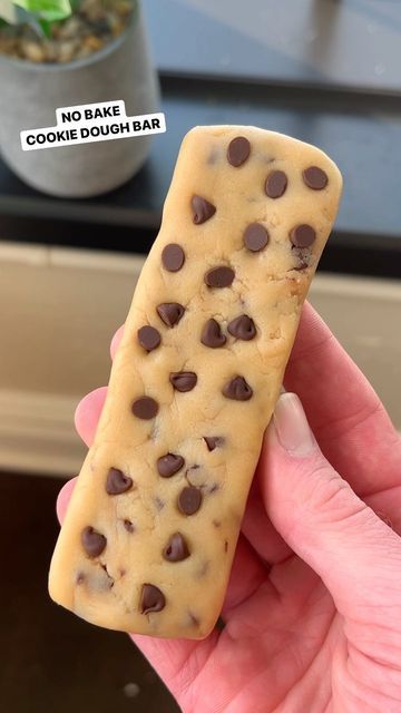 Brown Sugar Milk, Edible Chocolate Chip Cookie Dough, No Bake Cookie, Mosquito Trap, Sweet Dishes Recipes, Airplane Essentials, Quick Recipes Snacks, Easy Baking Recipes Desserts, Easy Snack Recipes