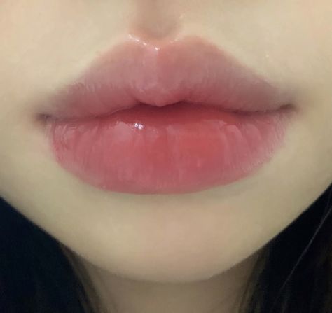 White Wonyoungism, Lips Inspiration, Angels Beauty, Juicy Lips, Beauty Goals, Perfect Lips, Lip Fillers, Lip Art, Dream Body