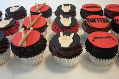 my kid and fiance would flip out if I brought a box of these home. I love the Pantera one. :D Drum Cupcakes, Heavy Metal Birthday Party, Drums Cupcakes, Heavy Metal Birthday, Rock Cupcakes, Metal Birthday Party, Drum Birthday, Heavy Metal Wedding, Music Cupcakes