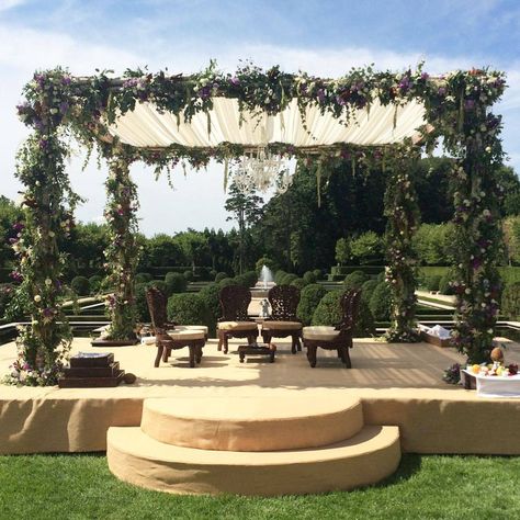 Beautiful rustic mandap! Great job Elegant Affairs Inc. Wedding Mandap Indoor, Rustic Mandap, Outdoor Mandap, Draped Ceiling, Floral Mandap, Dome Wedding, Mandap Design, Golden Dome, Destination Wedding Decor