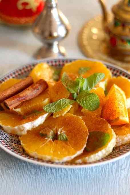 Moroccan Desserts, Orange Dessert, Slow Cooker Lamb, Moroccan Cooking, Moroccan Dishes, Lamb Stew, Cholesterol Lowering Foods, Cinnamon Recipes, Orange Salad