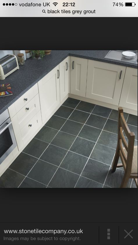 Black tiles #kitchen ✔️ Grey Kitchen Floor Tiles, Stone Tiles Kitchen, Slate Floor Kitchen, Grey Slate Tile, Kitchen Floor Tiles, Black Slate Tiles, Slate Floors, Slate Kitchen, Natural Stone Tile Floor