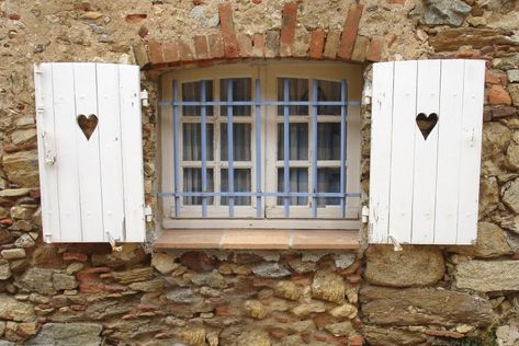 Playhouse Windows Diy, Heart Shutters, Doll House Windows Diy, Dollhouse Windows Diy How To Make, Diy Miniature Windows, Dollhouse Shutters, Cute Window, Heart Window, Pond House