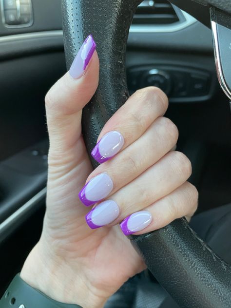 Purple Nails With Pink Tips, Purple French Nail Designs, Dark Purple Nails French Tip, Purple Tip Acrylic Nails, Pink And Purple French Tip Nails, Dark Purple French Nails, French Manicure Purple, Dark Purple French Tip Nails, Purple Tip Nails