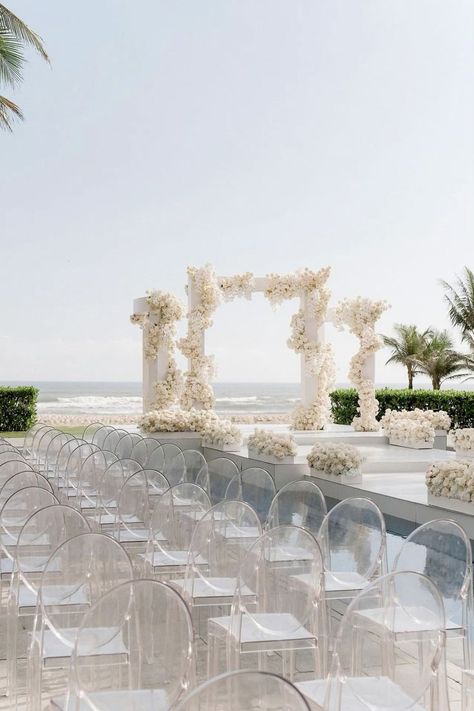 Wedding Environment, Beach Wedding Aisles, Beach Wedding White, Dream Beach Wedding, Wedding Mirror, Ocean Wedding, Dream Wedding Decorations, Beach Wedding Inspiration, Portugal Wedding