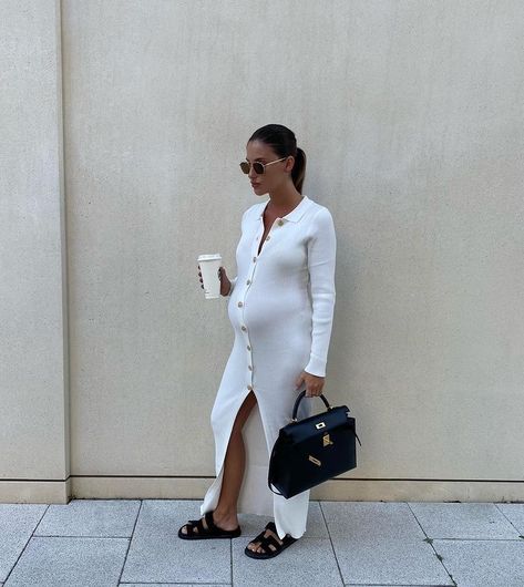 50 Cute Pregnancy Outfits To Try While You Can Pregnant Outfits Work Casual, Pregnancy Style Summer, Maternity Summer Outfits, Chic Pregnancy Outfits, Chic Pregnancy Style, Summer Pregnancy Outfits, Prego Outfits, Fall Maternity Outfits, Casual Maternity Outfits