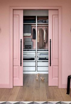 Pink Closet, Bedroom Built In Wardrobe, Dream Closet Design, Walk In Closet Design, Closet Layout, Wardrobe Room, Closet Decor, Bedroom Closet Design, 아파트 인테리어