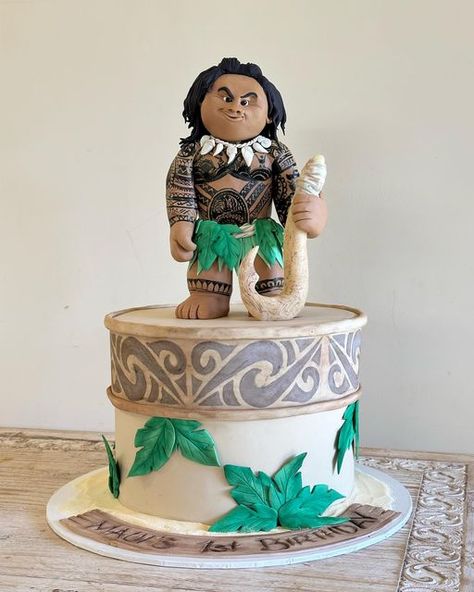 Mastello Creations on Instagram: "I’ve waited years to make a Maui themed cake. I was pretty excited to make this cake for little Maui’s first birthday. It is such a fun theme. . . . #cake #cakes #cakeporn #caked #cakedecorating #cakestagram #cakesofinstagram #cakesaustralia #fondantcake #customcakes #customcake #birthday #birthdaycake #cakesforboys #cakesforkids #cakesforalloccasions #maui #mauicake #disneycake #disneymoana #handmade #caketopper #teammastello #mastellocreations" Moana Maui Cake, Maui Themed Birthday Party For Boys, Maui Birthday Party For Boys, Maui Birthday Cake, Maui Cake, Luke 4, Moana Birthday, Disney Moana, Disney Cakes