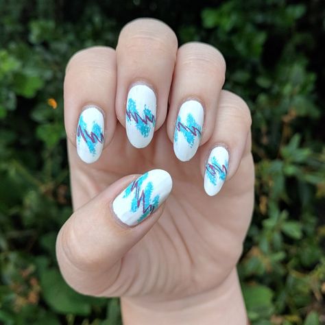 80s-inspired nail art ideas to round out your end-of-summer style. Jazz Cup Nails, 90s Cup Nails, 80’s Nails, 80 Nails, 90s Nail Art, 80s Nails, 90s Nails, Natural Nail Art, Solo Cup