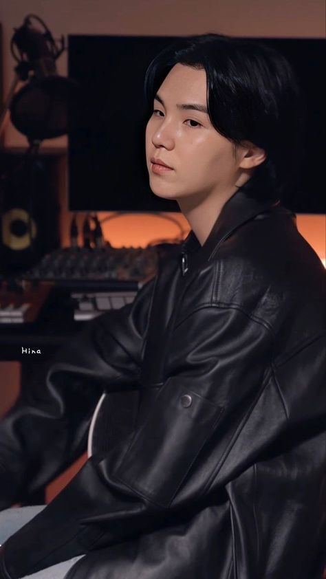 Min Yoongi Wallpaper, Nijirô Murakami, Min Yoongi Bts, Min Suga, Bts Yoongi, Daegu, Kpop Guys, Bts Photo, Bts Suga