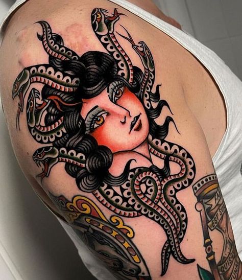 Meaning Of Medusa Tattoo, Old School Lady Tattoo, American Traditional Medusa, American Traditional Medusa Tattoo, Medusa Traditional Tattoo, Traditional Medusa Tattoo, Gorgon Tattoo, Traditional Skull Tattoo, Cat Skull Tattoo