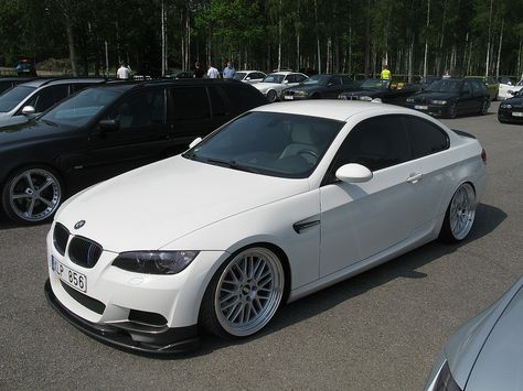 BMW 335d Coupé M Sport E92 | Flickr - Photo Sharing! E92 Modified, Bmw 3 Series Convertible, Autos Bmw, Bmw 328i Coupe, E92 335i, Bmw E93, Car Community, Crazy Cars, Bmw E92