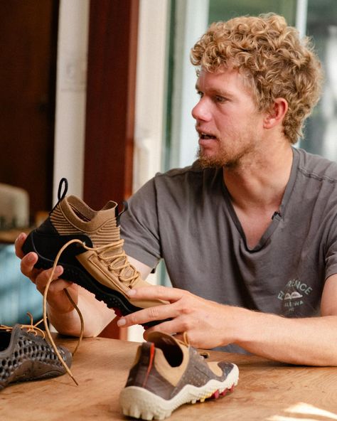 Hiking Hawaii’s trails brings @john_john_florence awe, health, gratitude, and mana - a Hawaiian term for spiritual strength. We were excited to develop his version of the Magna Lite SG - with a water-resistant upper and vegan materials - to move fast and light, whatever the weather or terrain. #Vivobarefoot #JohnJohnFlorence #ForceOfNature Health Gratitude, Hiking Hawaii, John Florence, John John Florence, Spiritual Strength, John John, Third World, Super Natural, World Championship