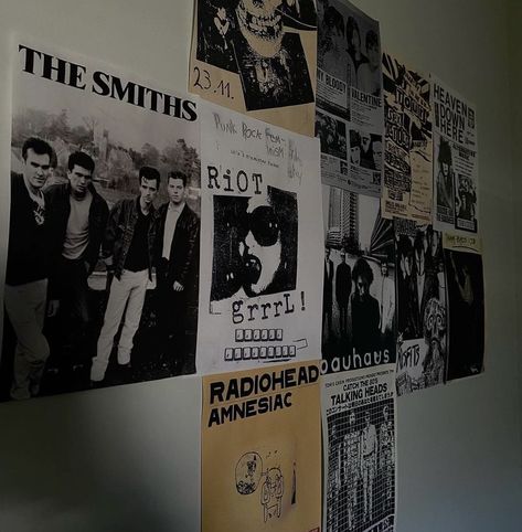 Band Grunge Aesthetic, Room With Posters Aesthetic Grunge, The Smiths Bedroom, The Smiths Girl Aesthetic, The Smiths Room Decor, 80’s Room Aesthetic, 90s Grunge Aesthetic Posters, 80s Goth Aesthetic, Dark Artist Aesthetic