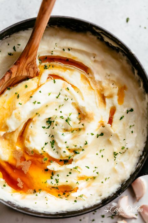 Ultimate Mashed Potatoes, Parmesan Mashed Potatoes, Butter Mashed Potatoes, Creamy Mashed Cauliflower, Best Mashed Potatoes, Cafe Delites, Creamy Cauliflower, Mashed Potato Recipes, Browned Butter