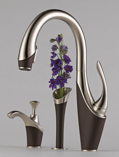 I just had a new faucet put into my kitchen this morning, but it was not a graceful faucet based on a swan.  This is the one I would have liked, complete with elegant kitchen to match. Unique Bathroom Faucets, Kitchen Faucet Design, Best Kitchen Faucets, Modern Kitchen Faucet, Latest Bathroom, Black Kitchen Faucets, Roll Top Bath, Faucet Design, Elegant Kitchens