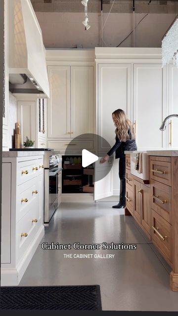 The Cabinet Gallery Utah on Instagram: "Transforming kitchens into a space-efficient haven! Say goodbye to wasted cabinet corners and hello to smart storage solutions.   This walnut blind corner optimizer ensures every inch of the kitchen to be utilized, providing easy access to all your essentials. Maximize space without compromising on style.   Custom cabinetry: @thecabinetgalleryutah   #KitchenOrganization #blindcornercabinets #cornercabinet #cornercabinetsystems #kitchendesign #kitchendesignideas #kitchendesigner #kitchendesigns #kitchencabinets #kitchencabinetdesign   Kitchen goals, kitchen design ideas, kitchen design, kitchen cabinetry, blind corner pull outs" Kitchen Cabinet Corners, Kitchen Blind Corner Cabinet Ideas, Kitchen Range Wall, Corner Kitchen Design, Blind Corner Cabinet Solutions, Corner Cabinet Ideas, Kitchen Corner Cabinet Ideas, Corner Kitchen Cabinet Ideas, Corner Cabinet Solutions