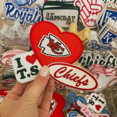 See you soon #KC 💙⚾️♥️🏈 — @madeinkc_ #royalsbaseball #kcroyals #kansascity #chiefs #kcchiefs #kcbaby Kansas City Chiefs Aesthetic, Chiefs Aesthetic, Red Bike, Royals Baseball, Chiefs Game, Twenty Twenty, Kc Royals, Secret Gardens, Kc Chiefs