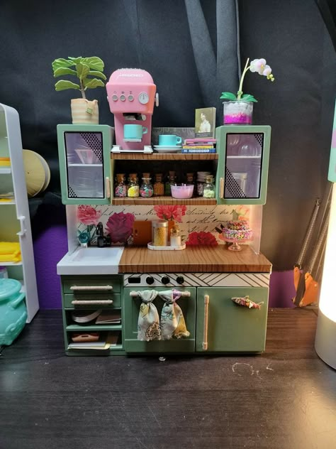 Miniverse Kitchen Makeover, Mini Verse Kitchen, Mini Verse Remix Ideas, Miniverse Remix Ideas, Diy Mini Kitchen, Mini Room Ideas, Make It Mini Food, Agency Interior Design, Dollhouse Makeover