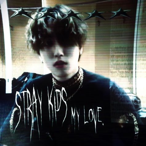 #hanjisung #hannie #han #straykids #skz #core Emo Han Jisung, Scene Icons, Im Addicted To You, Han Straykids, Dog Filter, Emo Pfp, Scene Core, Hot Mommy, Solo Photo