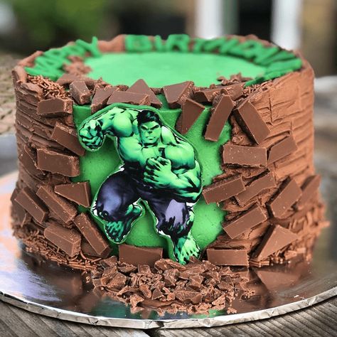 Hulk Cake Design Images (Hulk Birthday Cake Ideas) Hulk Cake Design, Bolo Do Hulk, Hulk Smash Cake, Hulk Birthday Cakes, Hulk Cake, Superhero Cakes, Hulk Hulk, Hulk Birthday Parties, Cake Design Images