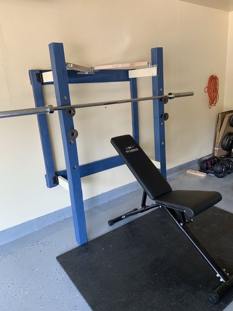 Diy Folding Squat Rack, Diy Squat Rack, Squat Rack Diy, Diy Squat Rack Wood, Garage Gym Folding Rack, Gym Squat Rack, Diy Exercise Equipment, Living Room Workout, Gym Rack