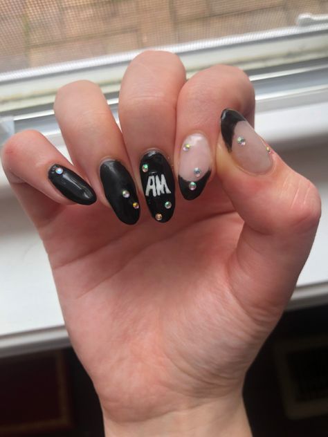 Artic Monkeys Nail Art, Artic Monkey Nails, Arctic Monkeys Inspired Nails, Arctic Monkey Nails, Arctic Monkeys Nails Ideas, Artic Monkeys Concert Outfit, Arctic Monkeys Nails, Arctic Monkeys Concert Outfit, Monkey Nails