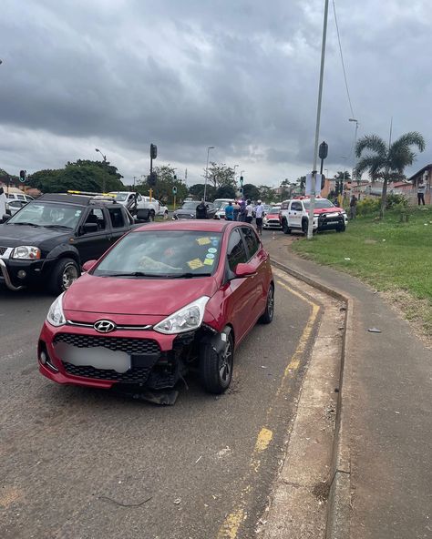 A 27-year-old male taxi conductor was reportedly hit by a light motor vehicle while touting for passengers at Phoenix Highway, Kwa-Zulu Natal Hit By A Car, Lit Motors, River Park, North Park, 27 Years Old, Motor Vehicle, Small Cars, Zulu, Cape Town