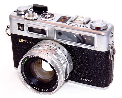 https://flic.kr/p/2gEg6f8 | Vintage Yashica Electro 35 GSN Rangefinder Film Camera, Made In Hong Kong, Produced 1971 - 1977 Yashica Electro 35, Fotocamere Vintage, Photographic Film, Vintage Film Camera, Classic Camera, Camera Gear, Film Cameras, Vintage Cameras, Vintage Camera