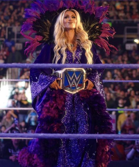 Charlotte Wwe, Wwe Party, Charlotte Flair Wwe, Women Wrestling, Wwe Diva, Liv Morgan, Wwe Female Wrestlers, Raw Women's Champion, Sasha Banks