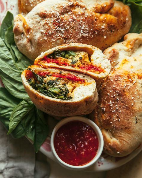 Spicy Vegan Sausage Calzones with Ricotta & Broccoli Rabe Spelt Pizza Dough Recipe, Ricotta Broccoli, Veggie Recipe, Calzone Recipe, Laura Wright, Broccoli Rabe, Hot Italian Sausage, Vegan Potato, Vegan Sausage