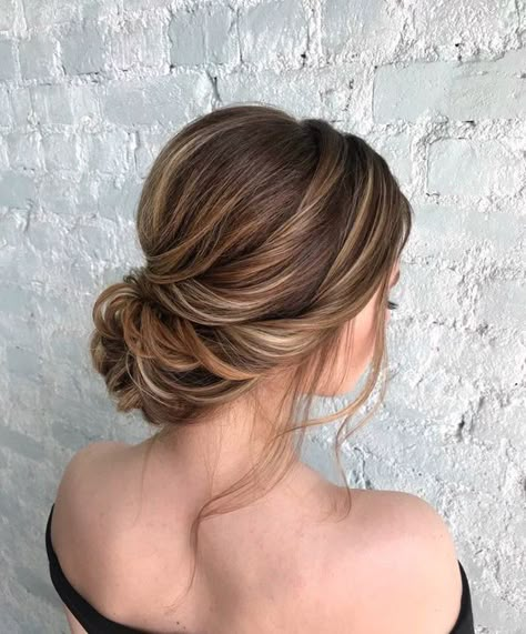 Ig Hairstyles, Hairstyle For Over 50, Bridal Party Hairstyles, Easy Updo Hair, Grad Hairstyles, Hair Styles For Girls, Updo Hair Styles, Bob Hair Color, Easy Updo