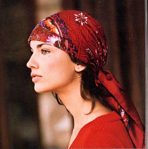 #headscarf #tznua #frumwear #orthodoxwear #christianmodesty #tzniut #modestfashion #tsniout Headscarf Outfit, Red Headscarf, Feminine Clothing, Waves Hair, Bobby Pin Hairstyles, Head Scarf Styles, Pigtail Hairstyles, Hair Adornments, Scarf Style