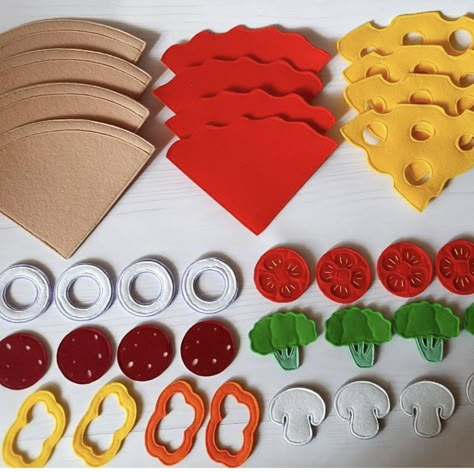 Play Food Diy, Carton Diy, Felt Food Diy, Felt Food Patterns, Kids Play Kitchen, Felt Play Food, Diy Crafts For Girls, Felt Books, Diy Kids Toys