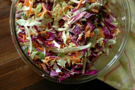 Creamy Paleo Coleslaw :: Egg, Dairy, Gluten, and Soy Free! - Raising Generation Nourished Paleo Coleslaw, Citrus Slaw, Fresh Tomato Soup, Mountain Kitchen, Easy Coleslaw, Brisket Sandwich, Slaw Recipes, Smoked Brisket, Veggie Soup