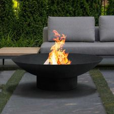 Black Fire Pit, Fire Pits Outdoor, Smores Bar, Outdoor Fire Pit Area, Large Fire Pit, Fire Pit Bowl, Steel Fire Pit, Fire Pit Accessories, Backyard Entertaining