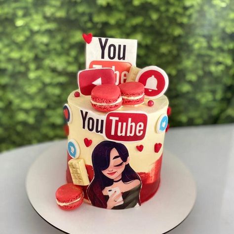 Youtube Cake Theme, Top Model Cake, Youtube Birthday Cake, Boxing Ideas, Youtube Cake, Youtube Theme, Youtube Birthday, Tube Cake, Youtube Party