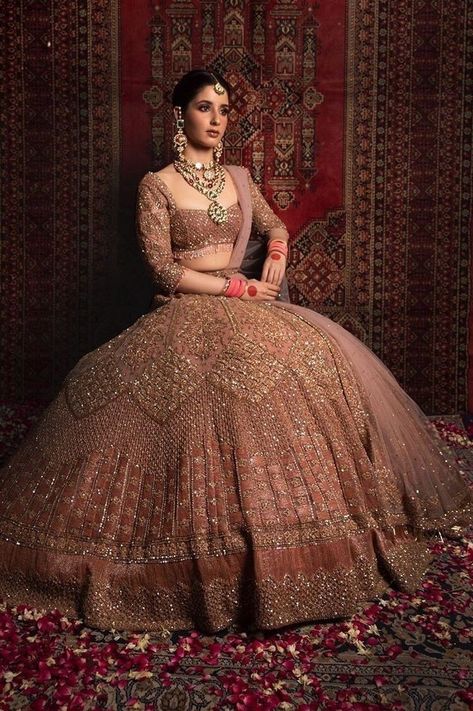 भारतीय दुल्हन संबंधी, Latest Bridal Lehenga Designs, डिजाइनर कपड़े, Bridal Lehenga Designs, Latest Bridal Lehenga, Wedding Lehenga Designs, Indian Bride Outfits, Bridal Lehenga Collection, Latest Bridal Dresses