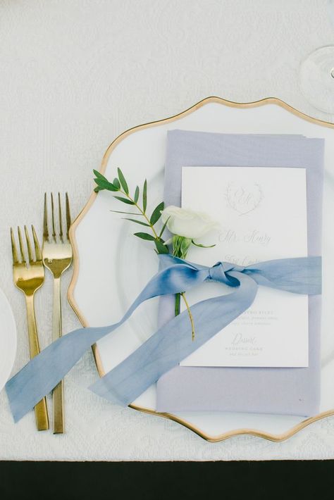 Blue Wedding Table, Sage Green Wedding Colors, Blue Wedding Inspiration, Green Wedding Colors, Blue Napkins, Something Blue Wedding, Spring Wedding Colors, Blue Themed Wedding, Table Scapes