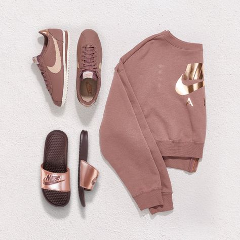 Need It Now: Nike Mauve Colors FTW Addias Outfits, Mauve Outfit, How To Wear Jordans, Mauve Colors, Jordans Outfits, Boots And Leggings, Jordan Outfits, Fashion Diva, Fashion Mood Board