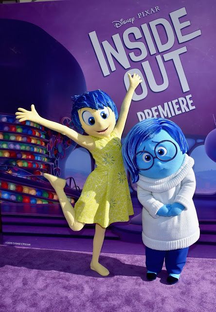 Disney/Pixar's Inside Out Premiere Photos! Inside Out Party, Pixar Inside Out, Movie Inside Out, Inside Out Characters, Inside Out Emotions, Purple Carpet, Disney Inside Out, Mindy Kaling, Wallpaper Purple