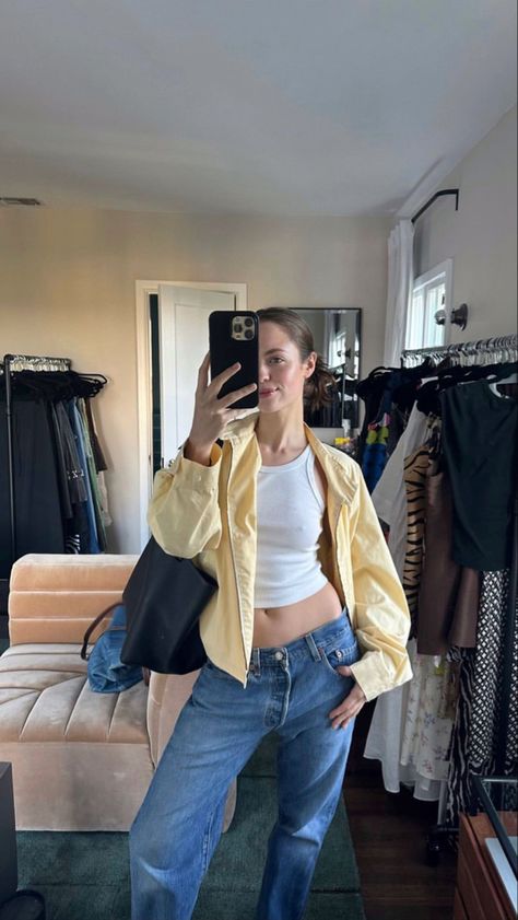 Claudia Sulewski, Europe Summer, Celebrity Outfits, Get Dressed, A Woman, Autumn Fashion, Fashion Inspo, My Style, Lifestyle