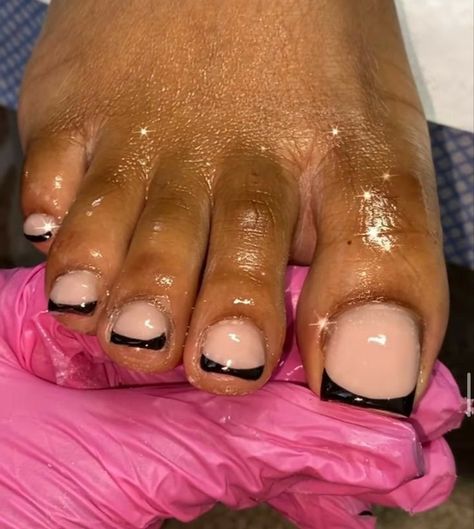 Black French Tip Nails On Toes, Black French Tip Pedicure Toenails, Acrylic Toes Black French Tip, Black Toes And Nails, Black French Tip Nails And Toes, Black French Tips Toes, Black French Tip Toes With Rhinestones, Black Tip Toe Nails, Black Nails Toes