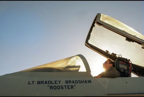 Bradley Rooster Bradshaw, Rooster Bradshaw, Miles Teller, Tom Cruise, New Yorker, Movies Showing, Cinematography, Serie Tv, Good Movies