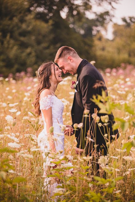 Flower field wedding Flower Field Wedding, Field Wedding, Pre Wedding Poses, Pre Wedding Shoot, Prewedding Photography, Wedding Plans, Wedding Poses, Flower Field, Wedding Flower