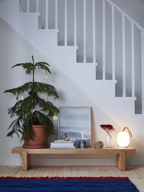 Ikea Bank, Ikea France, Simple Bench, Ikea Christmas, Ikea New, Retail Trends, Ikea Store, Navidad Christmas, Deco Home