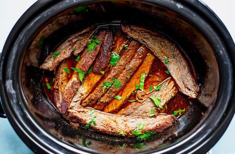 Slow Cooker Flank Steak - Real Food Whole Life Crockpot Flank Steak Recipes, Steak In Slow Cooker, Cook Flank Steak, Flank Steak Crock Pot, Slow Cooker Flank Steak, Slow Cooker Hamburger Soup, Low Carb Beef Stew, Pressure Cooker Steak, New Meal Ideas