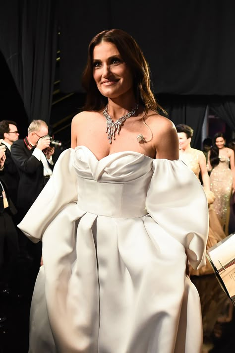 Idina Menzel at the 2020 Oscars Actress Tattoo, Idina Menzel Frozen, Oscars 2020, Theatre Problems, Taurus Women, Idina Menzel, Celebrity Tattoos, Best Pictures, Frozen 2